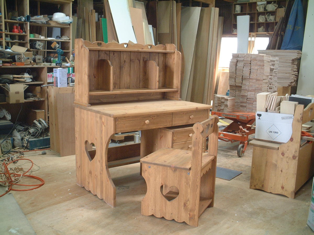 ハートの学習机セット・展開